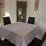 Appartement Apartments&rooms Mila *