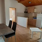 Apartments&rooms Mila Appartement