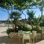 Apartments&rooms Mila * Banjol