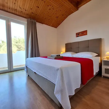 Appartement Apartments&rooms Mila *