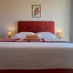 Apartman & Mila *
