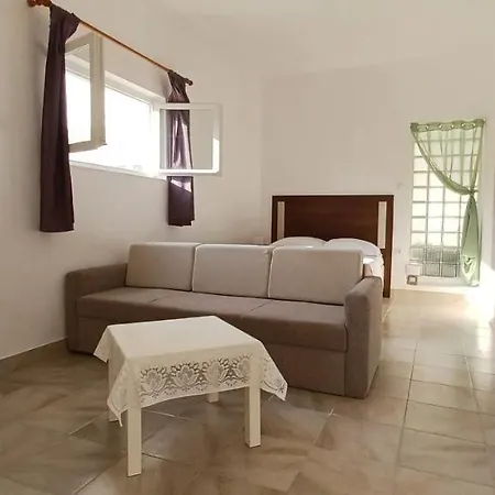 Apartman & Mila *