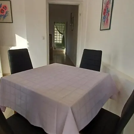 Apartman & Mila *